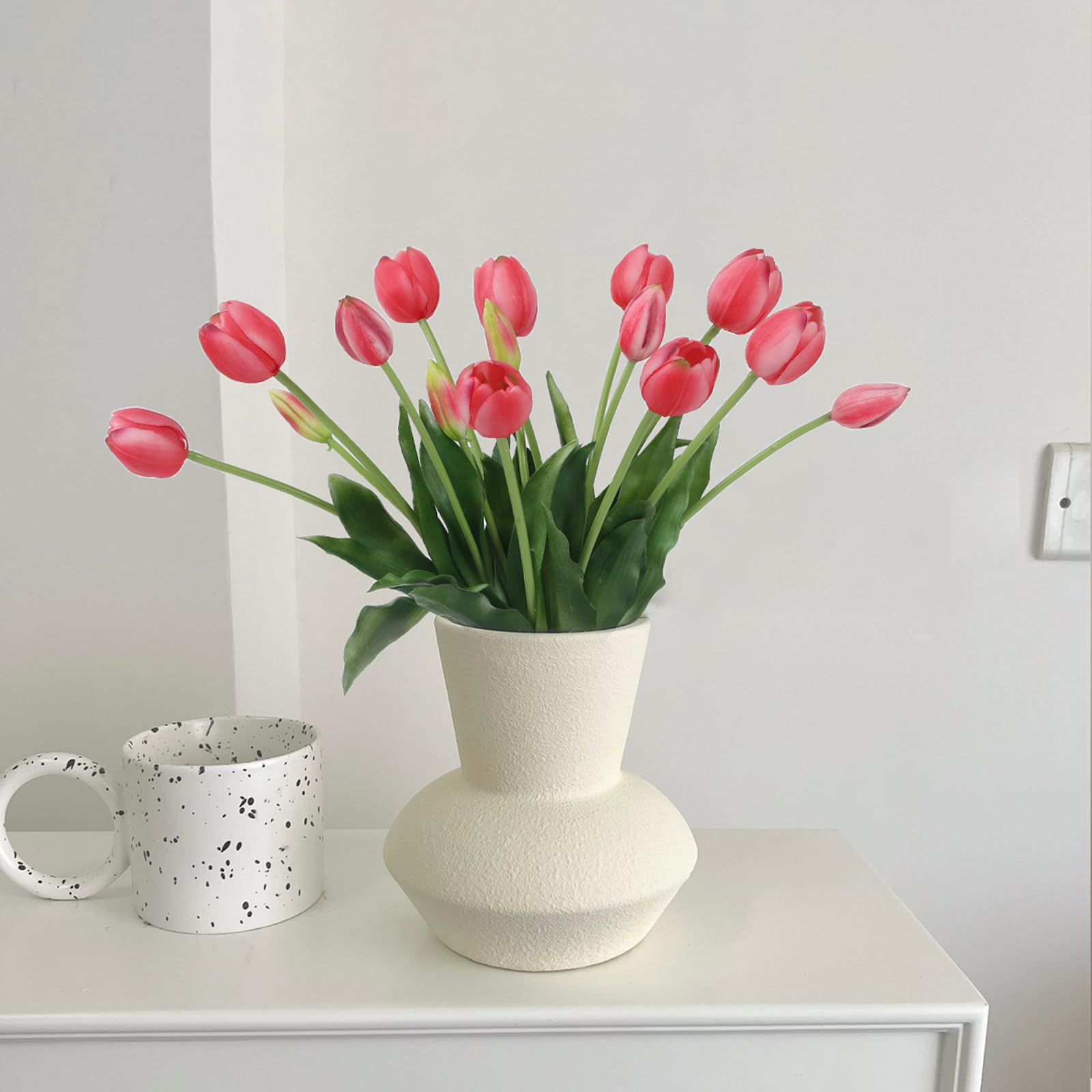 LINSIE 3-pack 5-stem bundles simplify DIY wedding centerpieces and decor.
