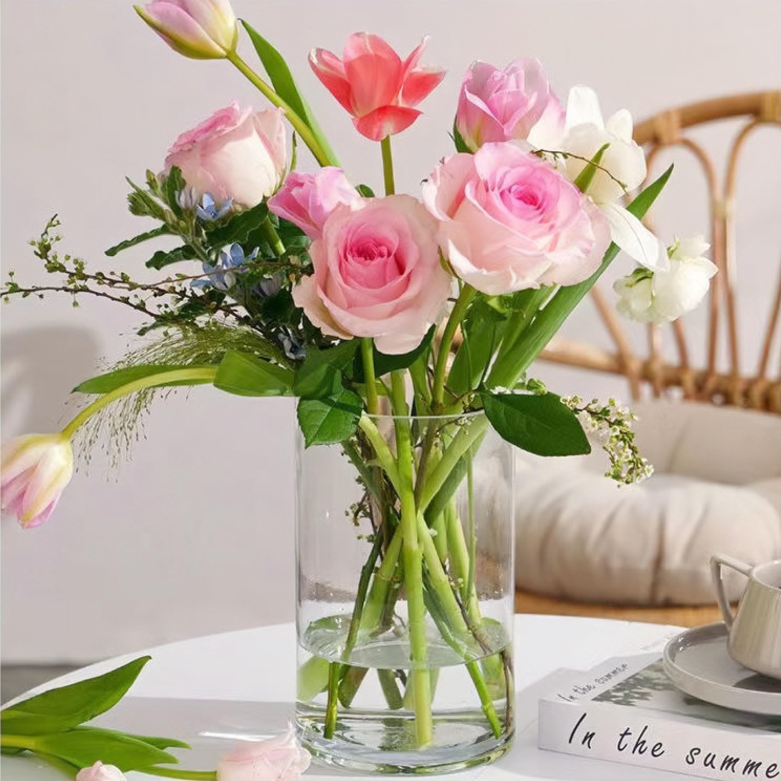 Liotww triple-height set enables layered, dynamic table displays.
