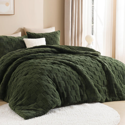 Litanika fluffy queen comforter olive green front view for chilly nights