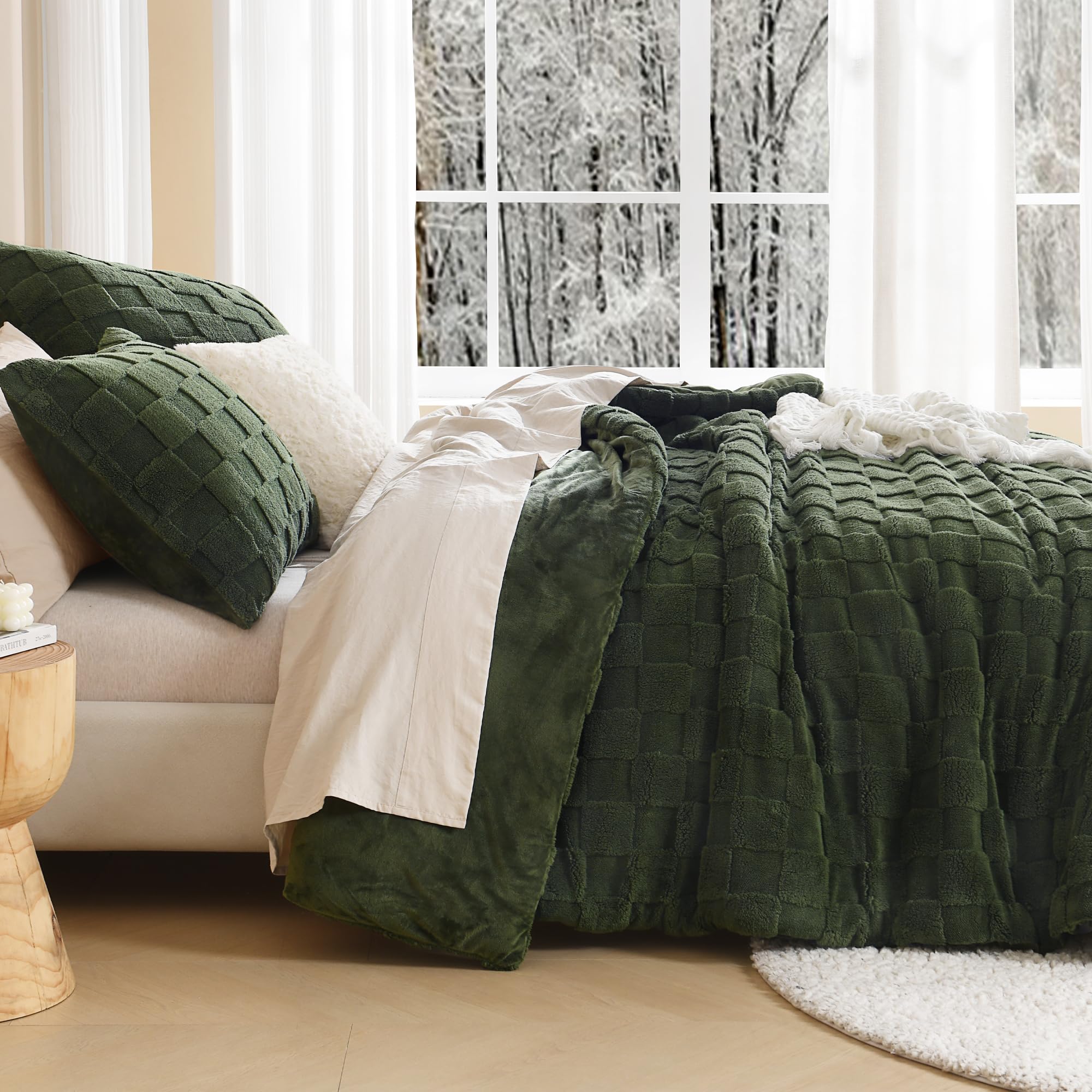 Litanika pillowcases 20x26 close-up show smooth, durable fabric
