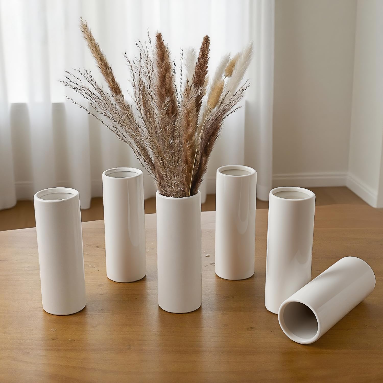 LIZOFER vase 7-08in tall, fits 2-4 flowers for chic displays.