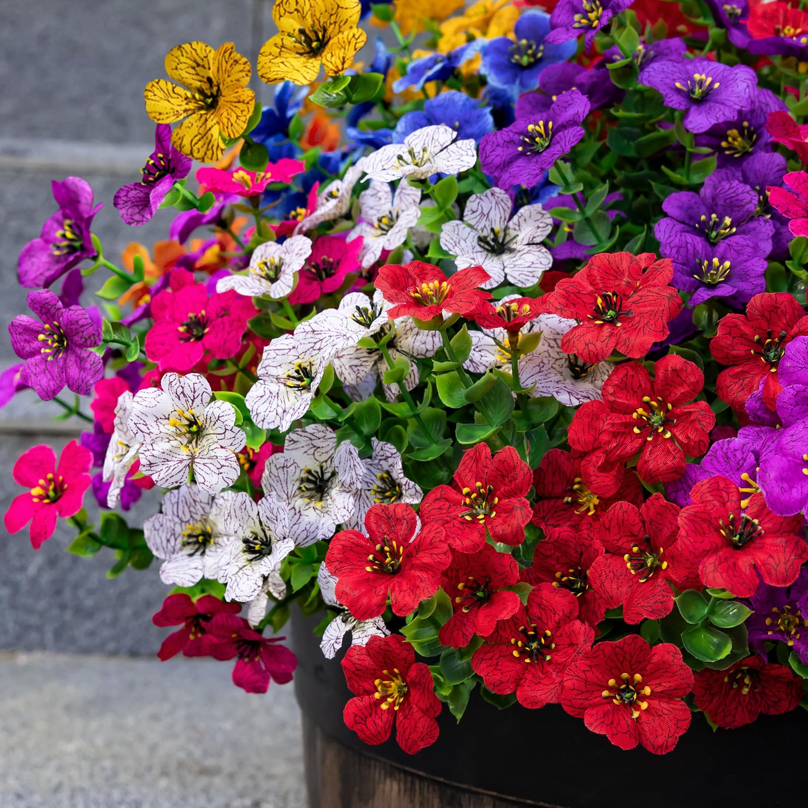 Lnoicy no-maintenance artificial flowers keep your space fresh without care.