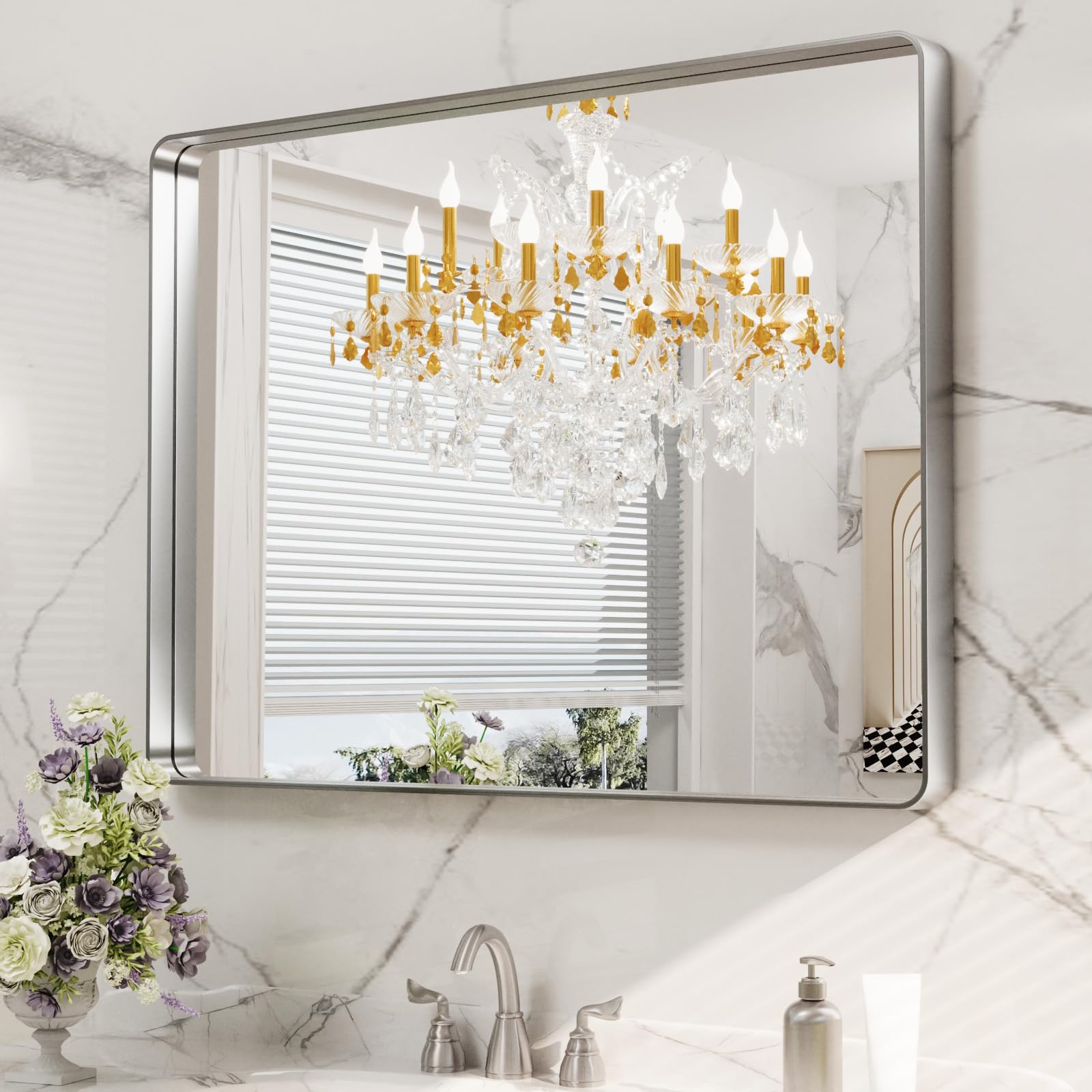 LOAAO versatile wall mirror can be mounted horizontally or vertically.