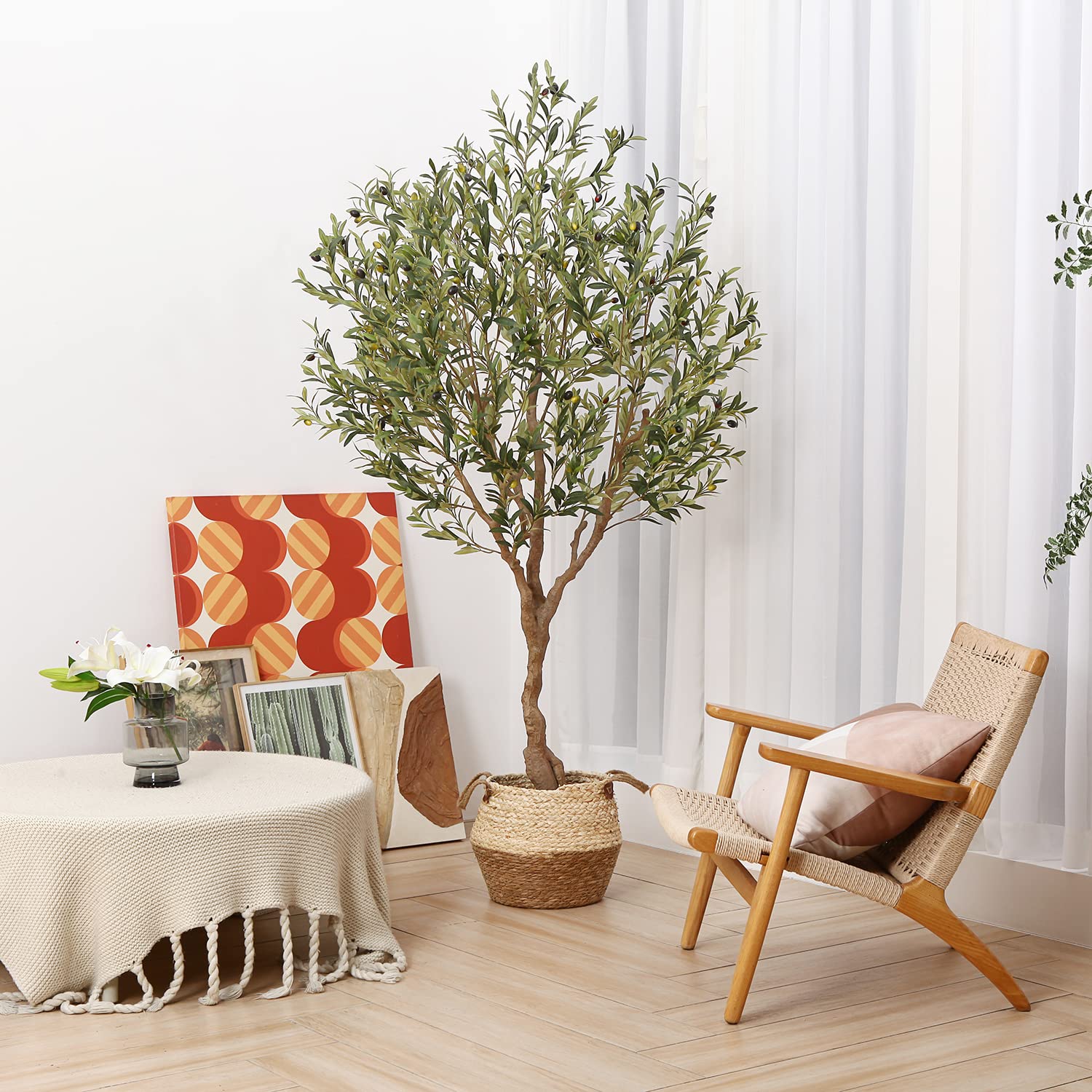LOMANTO versatile decor for home or office spaces