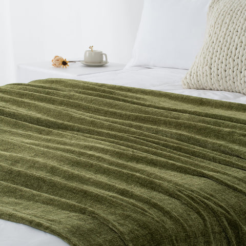 LONG CREATE easy-care chenille blanket stays soft after washes