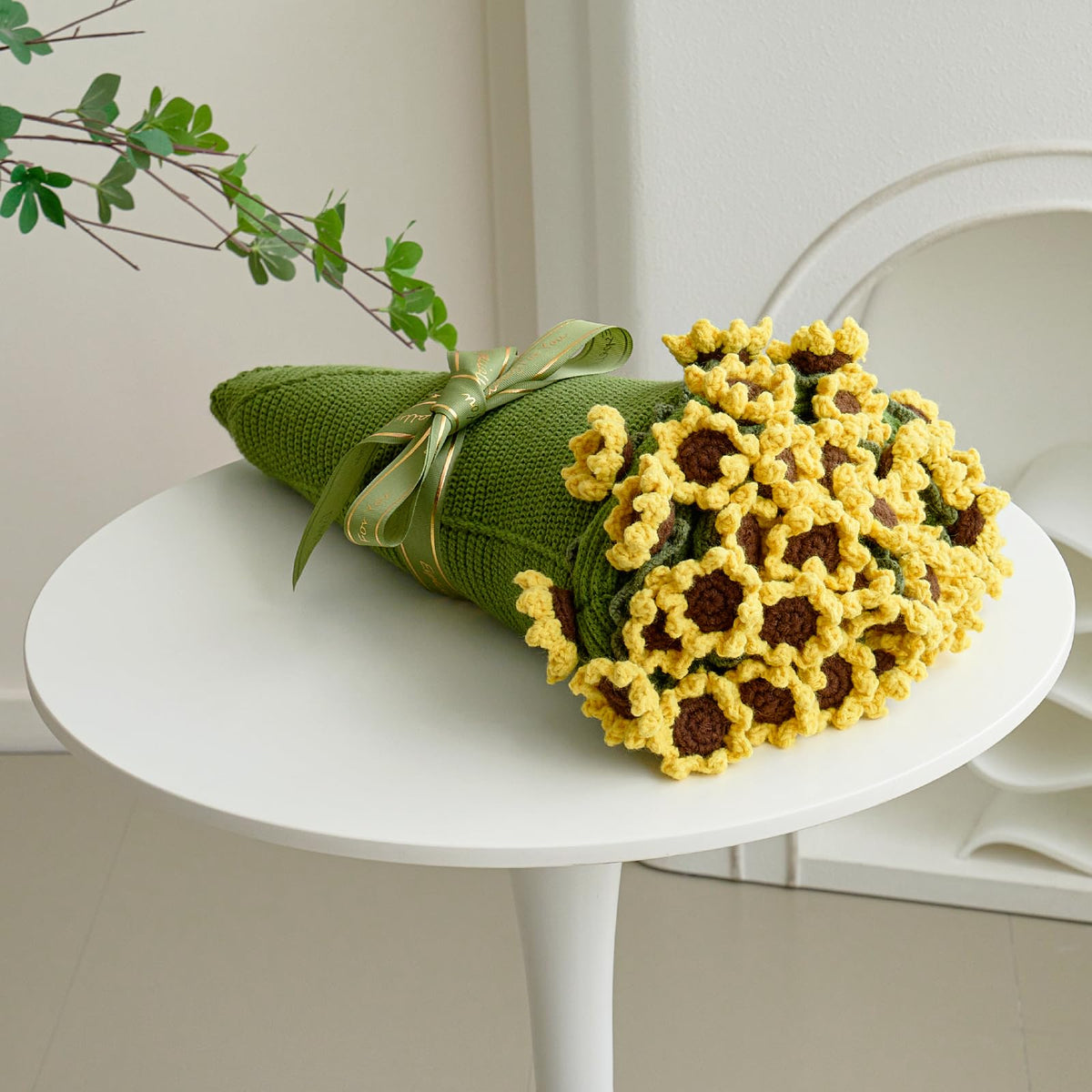 Longhui Bedding crochet flower bouquet throw brightens sofas with cozy texture.