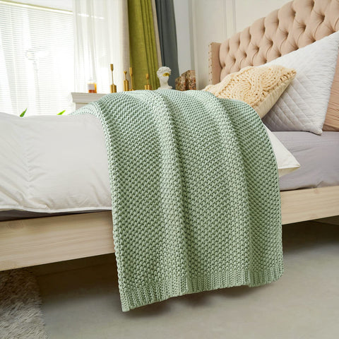 Longhui Bedding easy care machine washable throw for busy households.