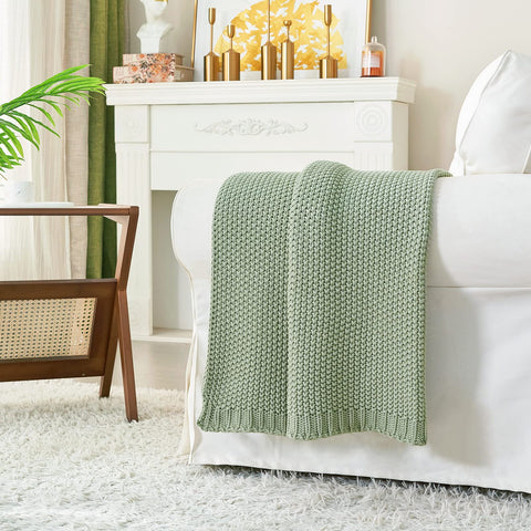 Longhui Bedding lightweight cotton throw with soft texture for living room or bedroom.