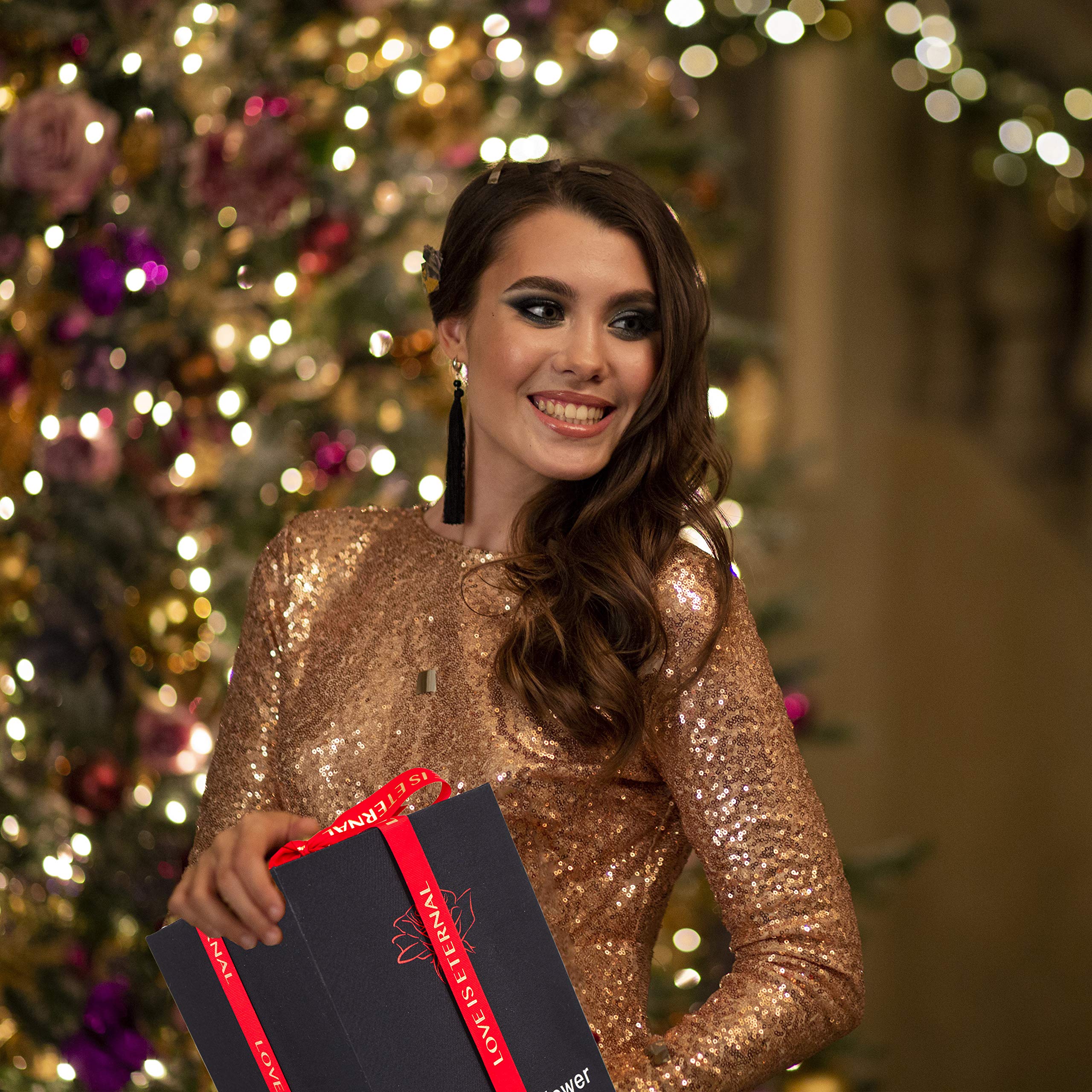 LOVAPPY ready-for-present infinity rose makes gifting easy and stylish.