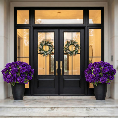 Lovemoon ready-to-use geranium petals for quick decorating.
