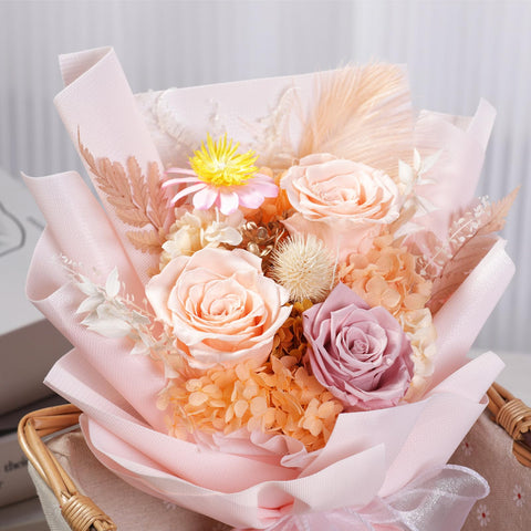 Lovenfold bouquet delivery service arrives as advertised