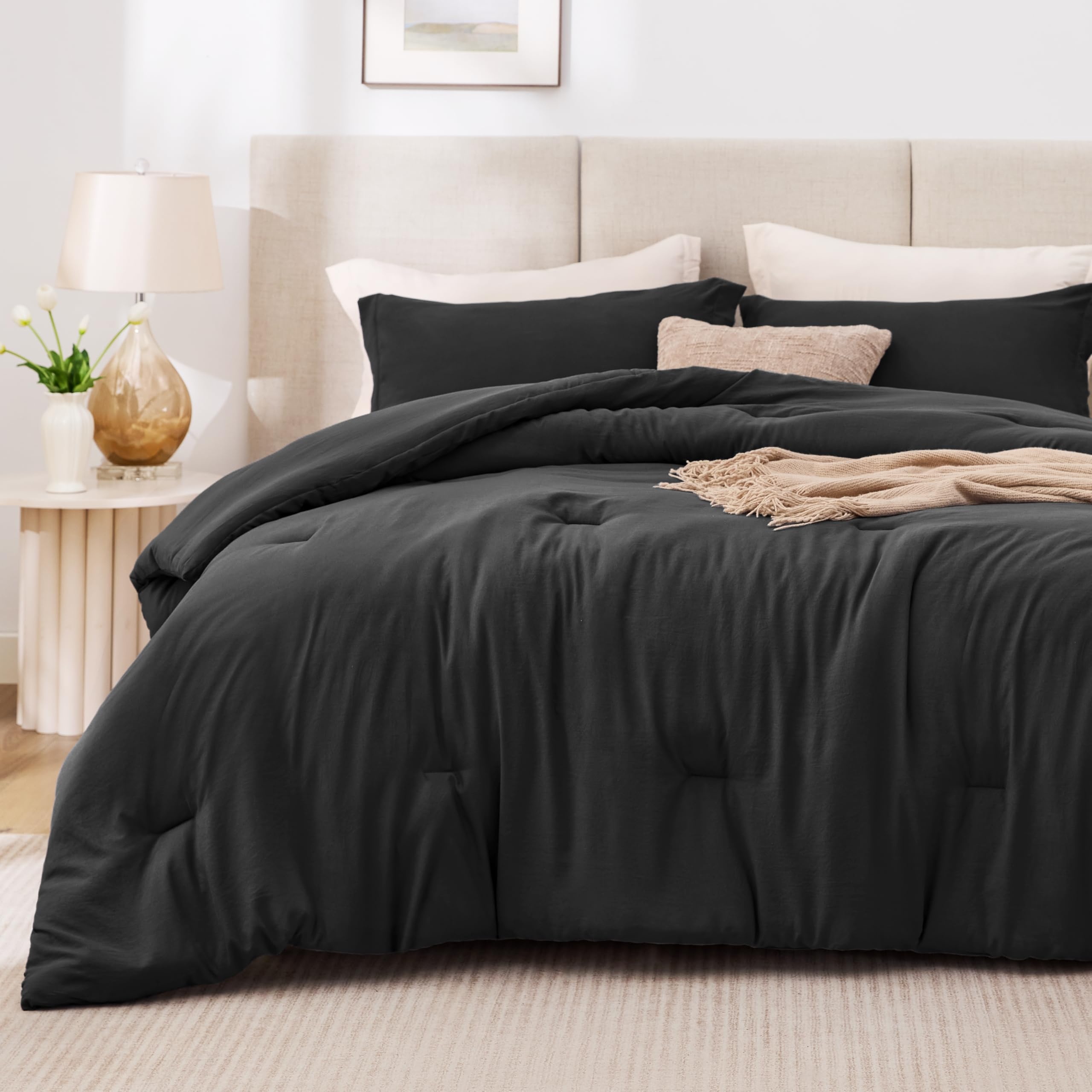 Love's cabin black twin-xl pillowcase 20x26 complements the coordinated look