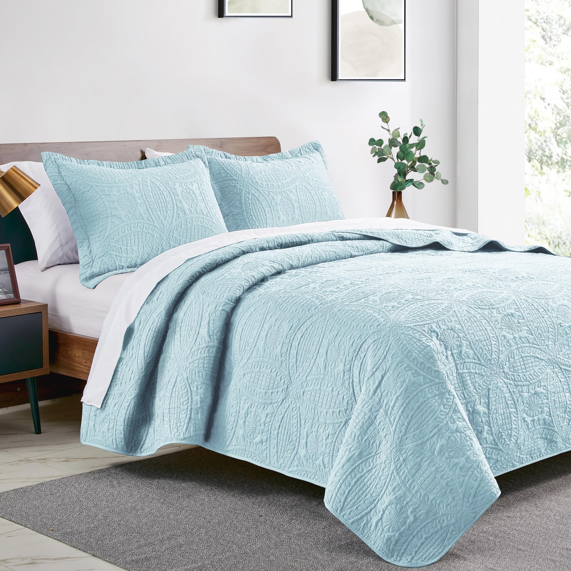 Love's cabin coin-pattern quilt design adds modern texture to bedding