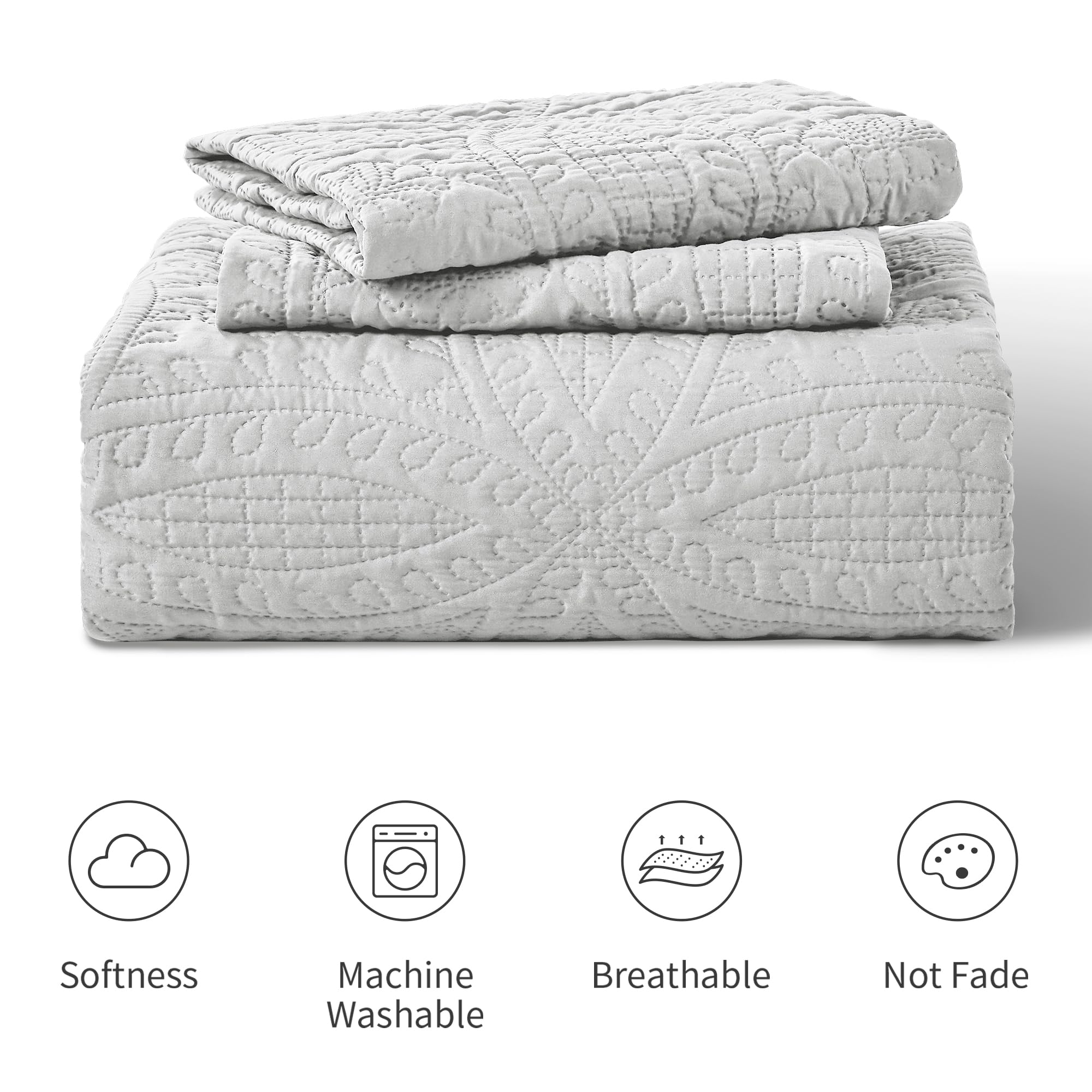 Love's cabin easy-care quilt suitable for seasonal layering and guest rooms