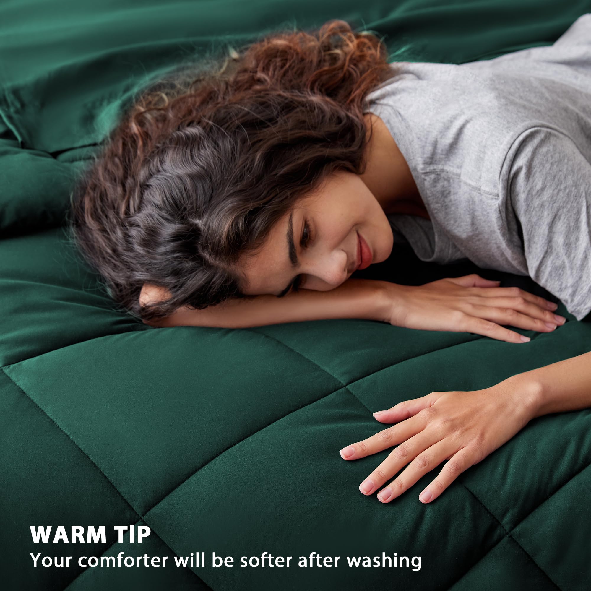 Love's cabin fitted sheet with 14-inch deep pockets for a secure fit.