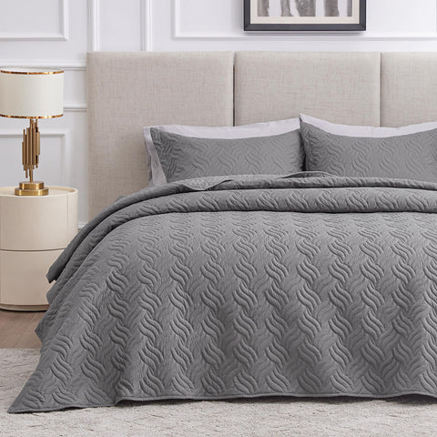 Love's cabin king-size quilt grey wave pattern close-up showing soft embossing