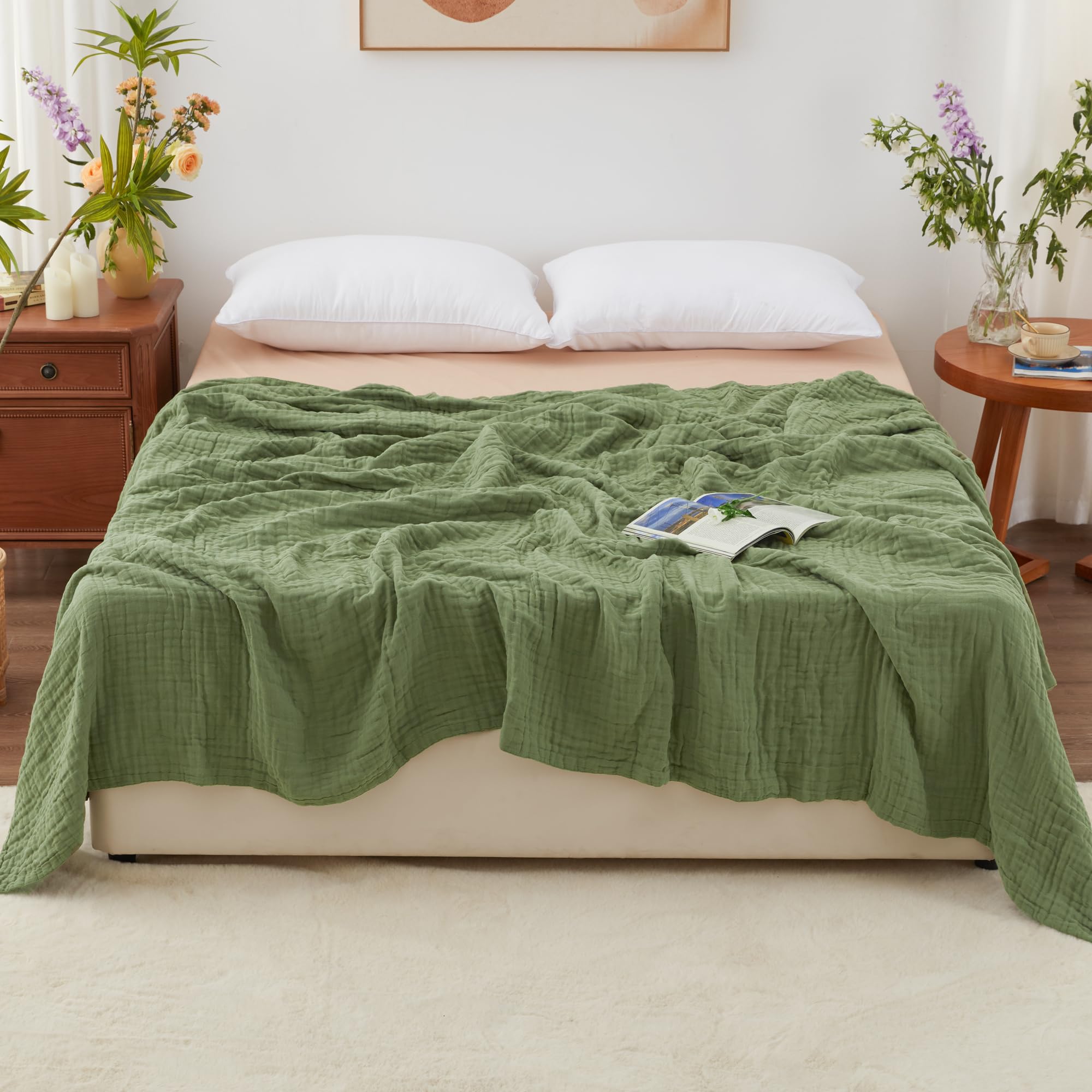 Love's cabin muslin blanket lightweight cozy feel, ideal for all seasons