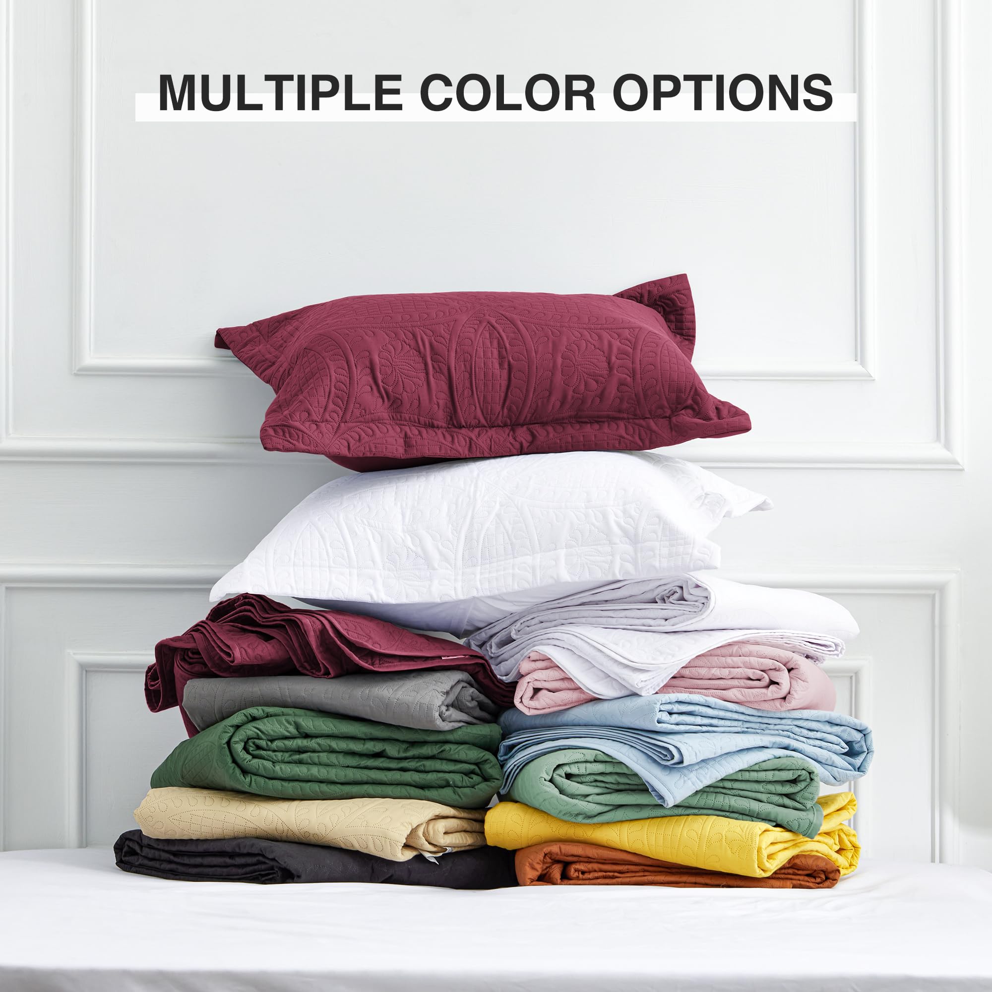 Love's cabin pet-friendly, durable quilt ideal for families with kids.