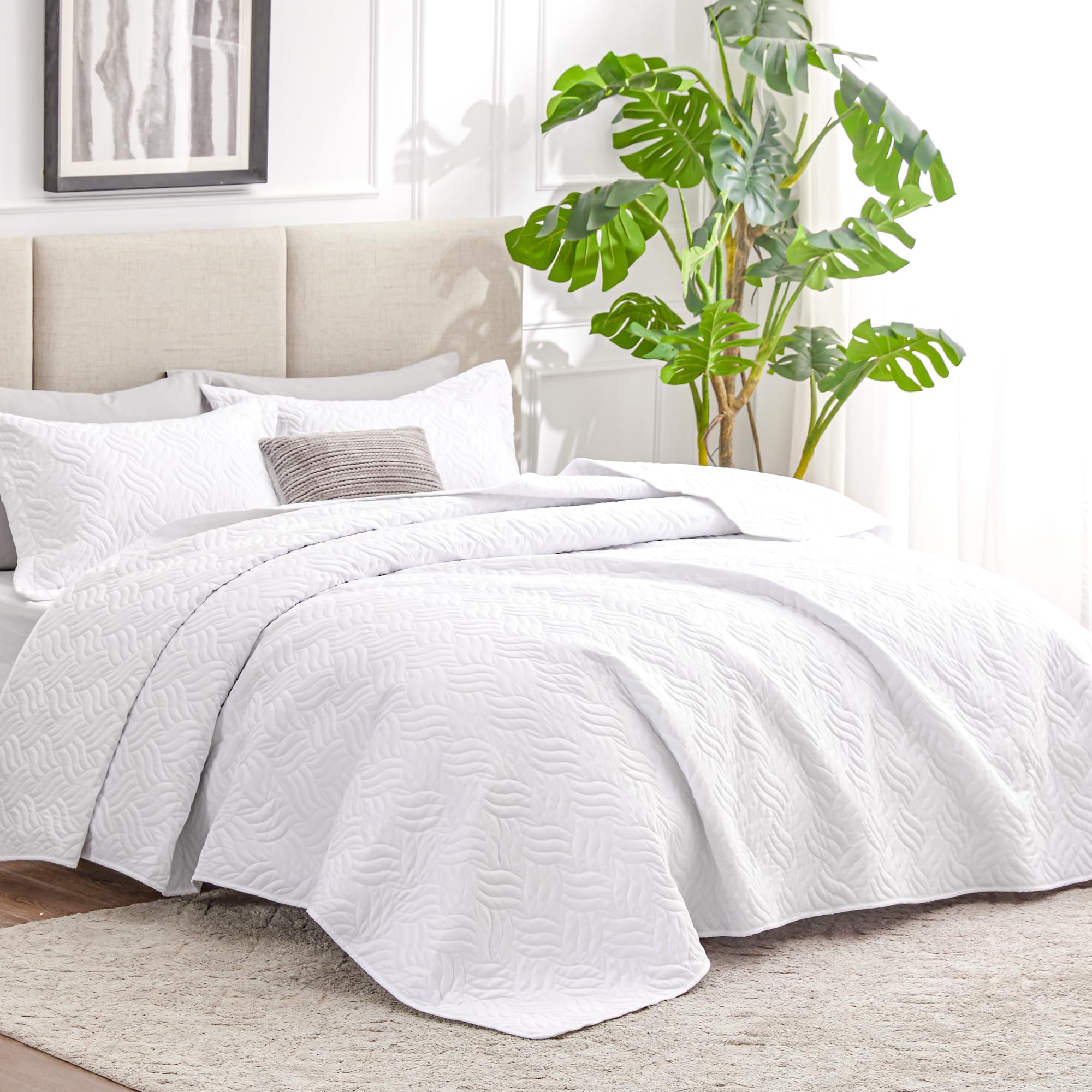 Love's cabin bedspread showcases soft brushed polyester for durable, pet-friendly family use.