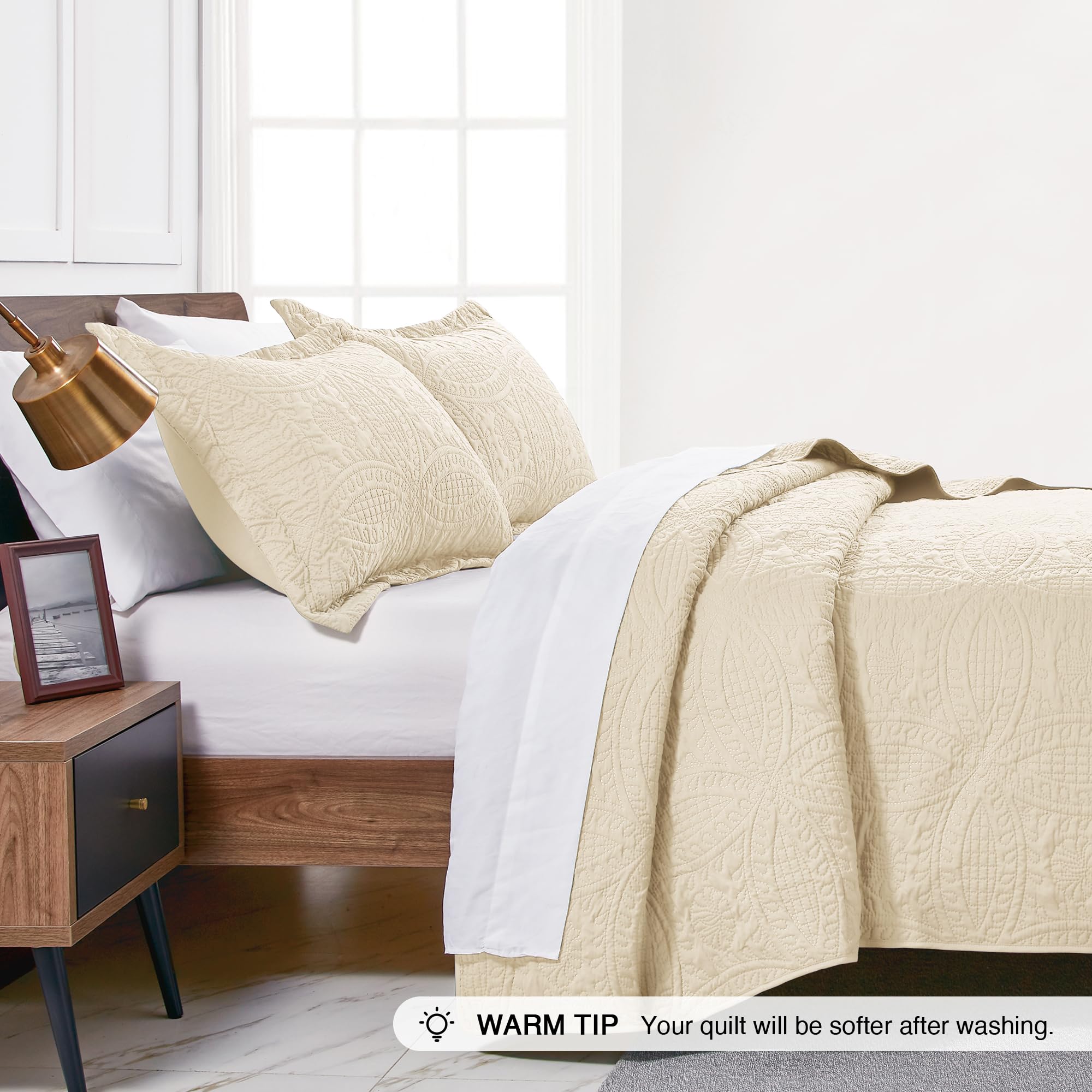 Love's cabin soft-brushed-polyester delivers durable, cozy comfort for busy homes.