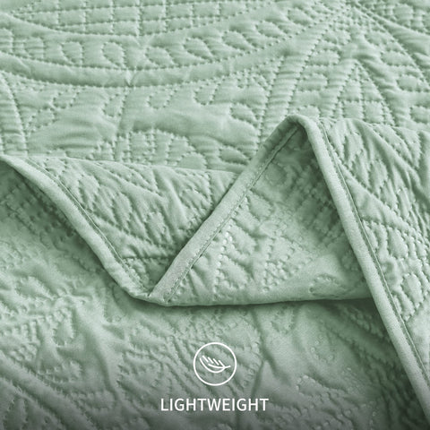 Love's cabin brushed polyester fabric feels soft and durable for families.