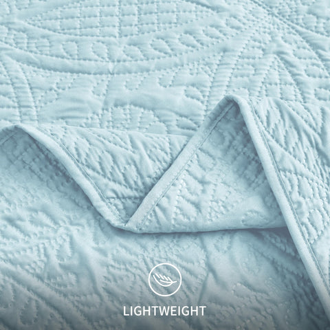 Love's cabin spa-blue bedroom decor enhances cozy, modern space.