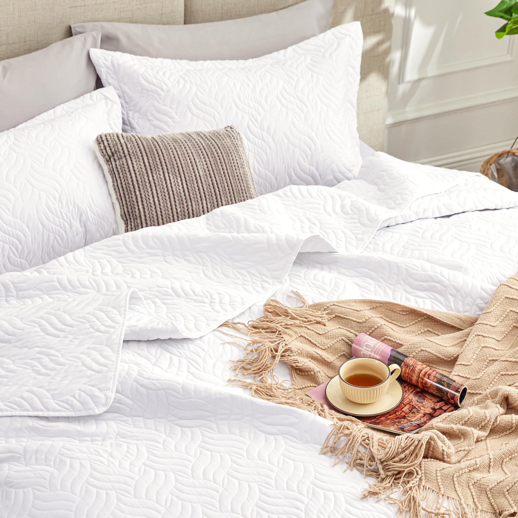 Love's cabin ultrasonic pressing technology helps prevent unraveling after washing.
