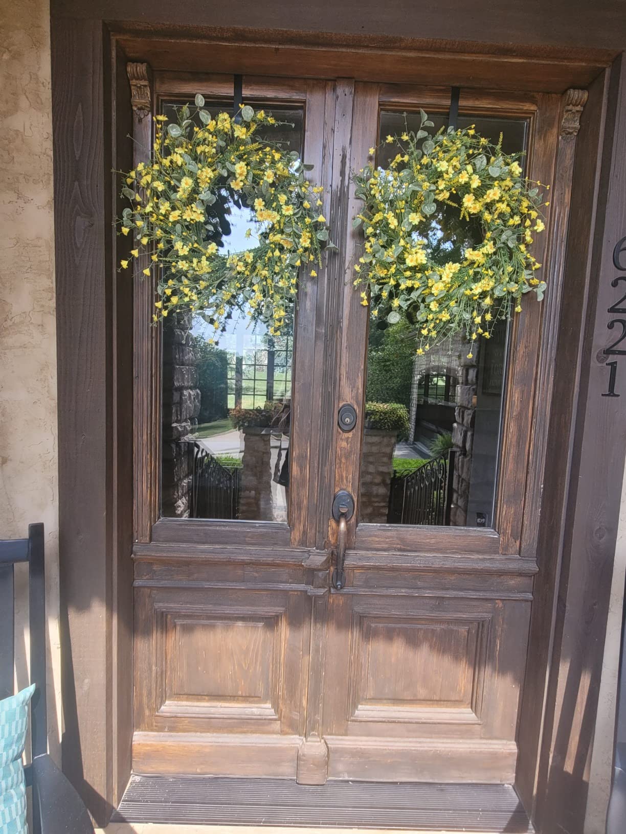 LSKYTOP durable front-door-wall decor ready for seasonal display.