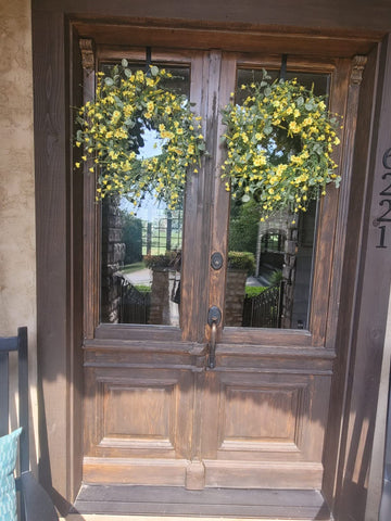 LSKYTOP durable front-door-wall decor ready for seasonal display.