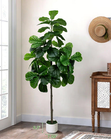LuceAlberi closeup leaves show silk fabric texture for a realistic maintenance-free tree.