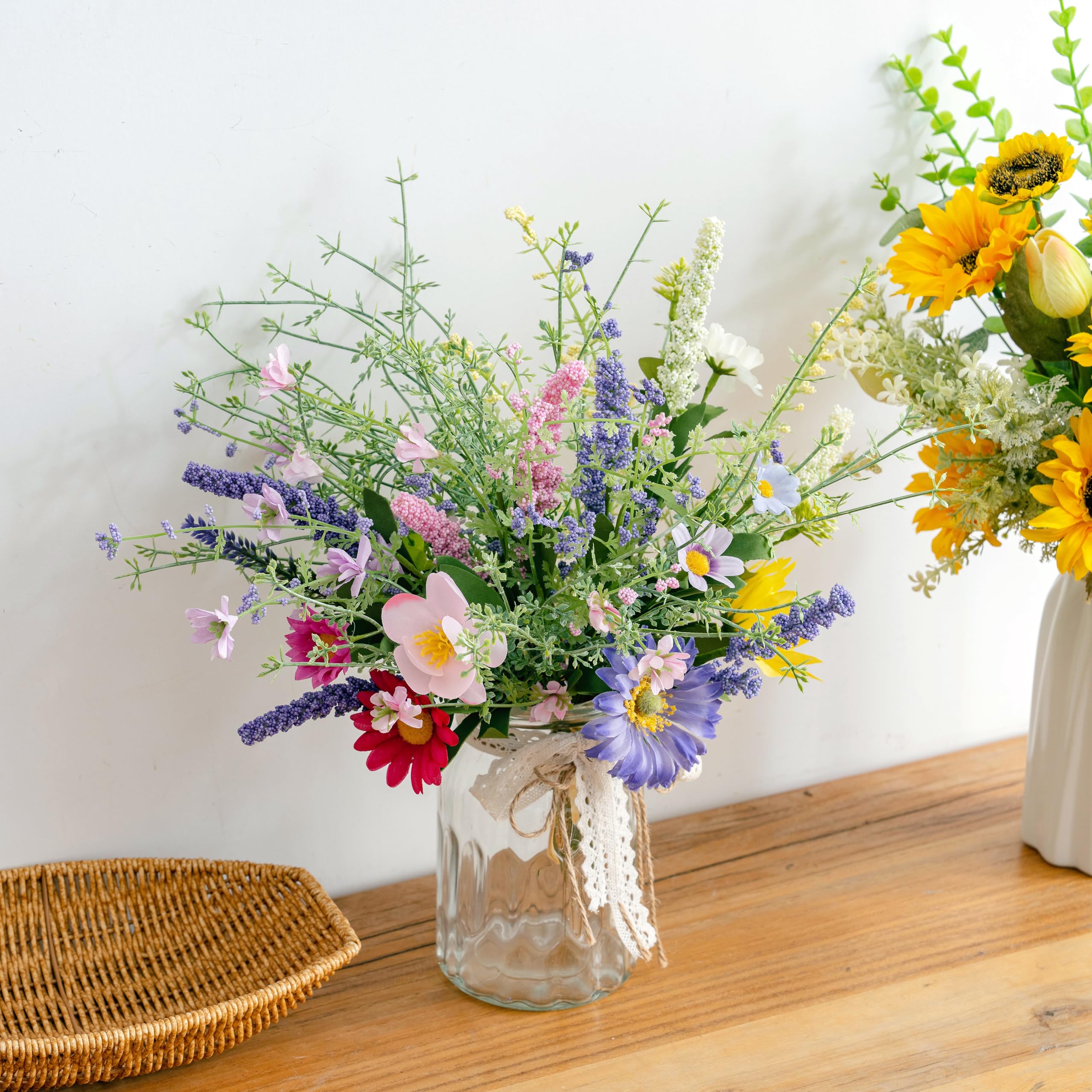 LUEUR farmhouse style centerpiece ideal for coffee tables and dining rooms.