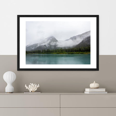 LUGHFSV wall-hanging setup for easy, elegant displays
