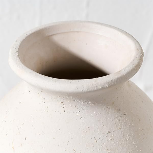 LUKA fresh flowers vase with water-safe interior for stems
