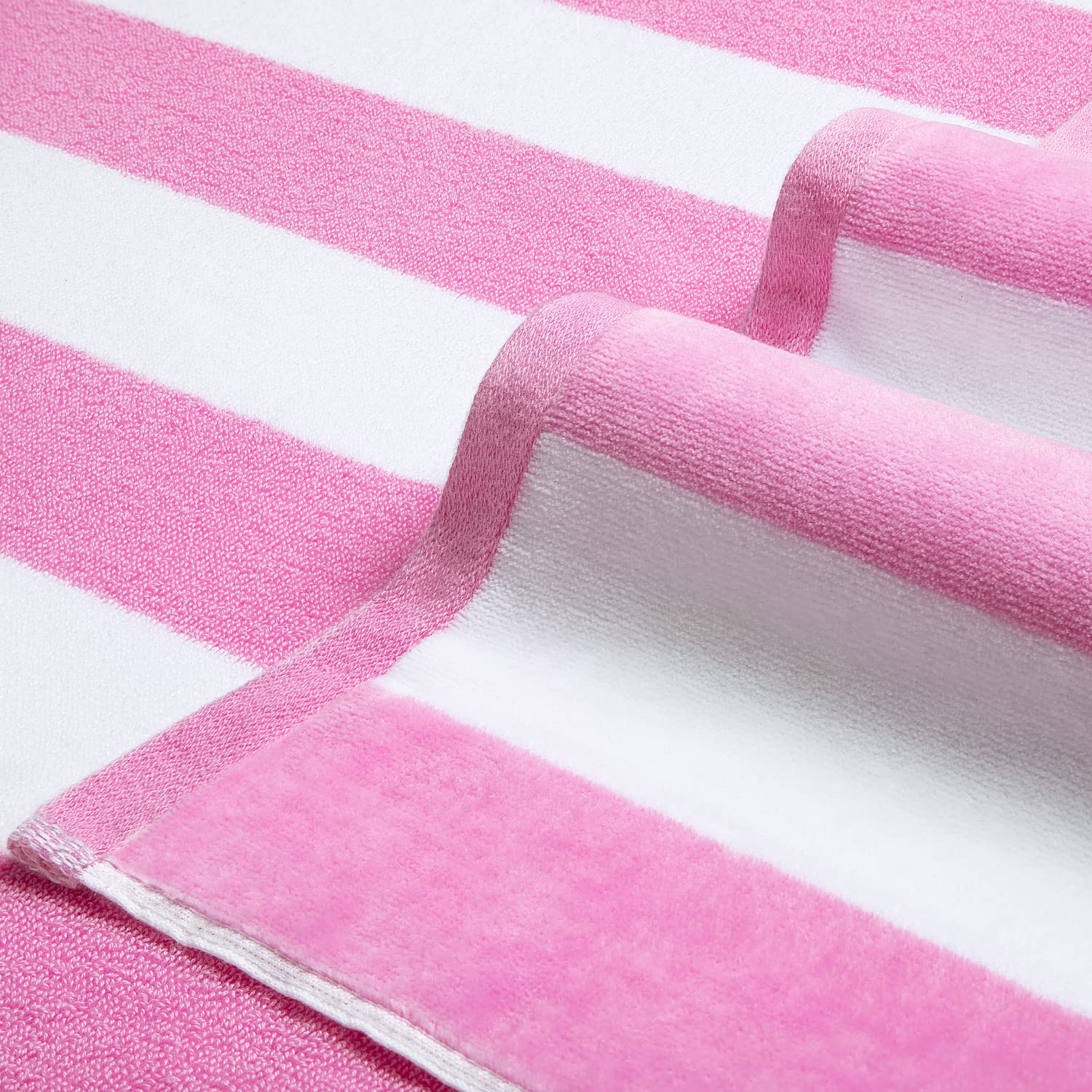LULUHOME 36x70-inch towel ideal for poolside lounging