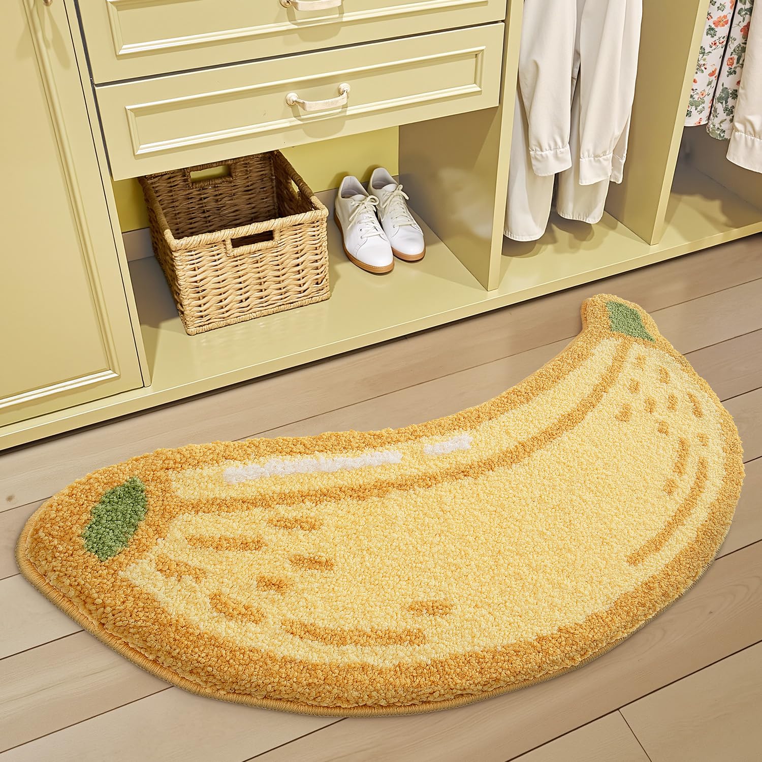 LUMI absorbent bath rug helps keep floors dry