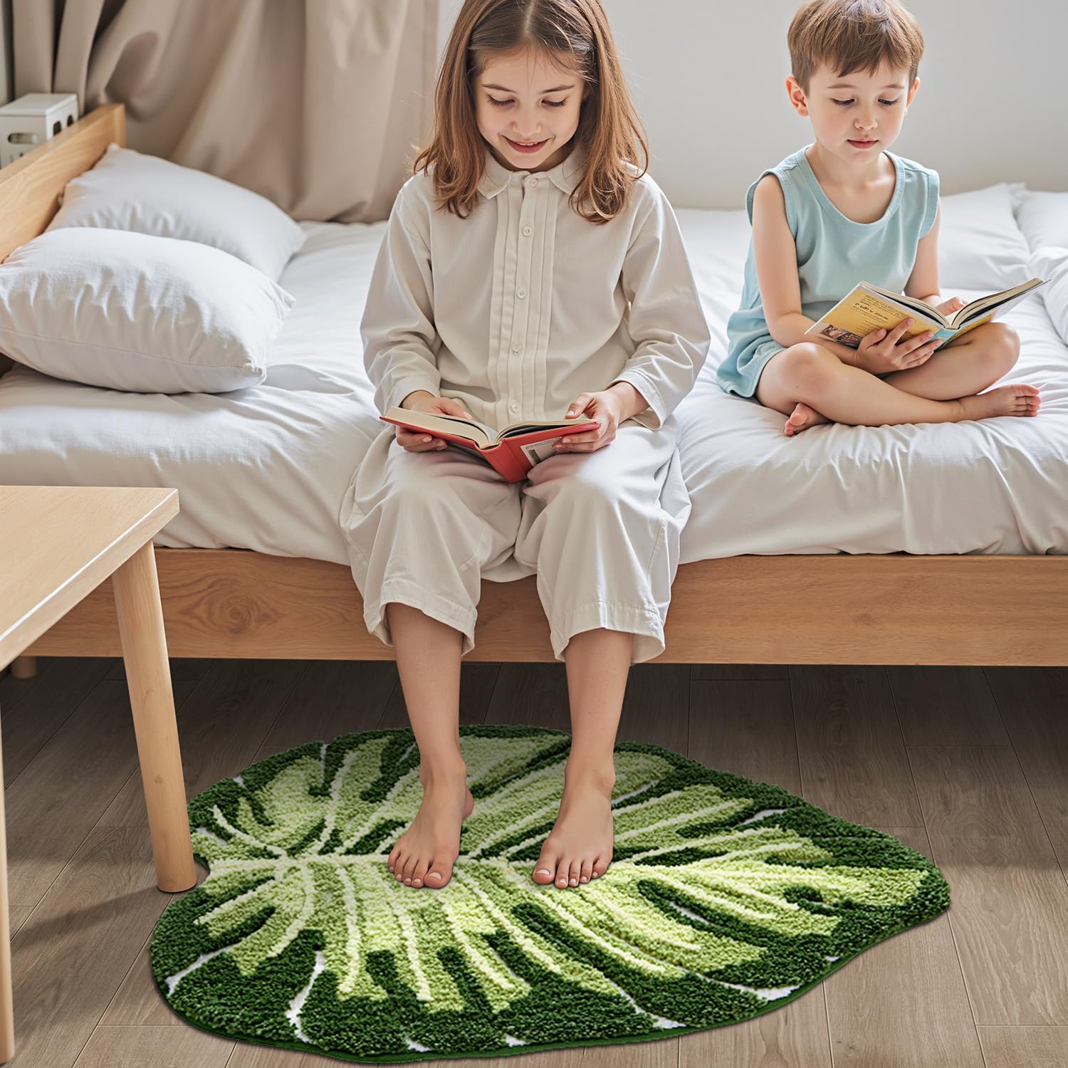 LUMI machine-washable rug for easy cleaning and long-lasting freshness.