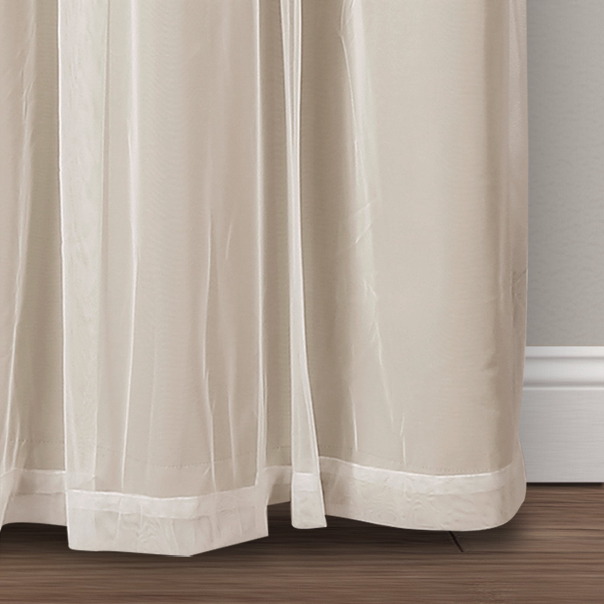 Lush Decor energy-saving curtains help regulate room temperature