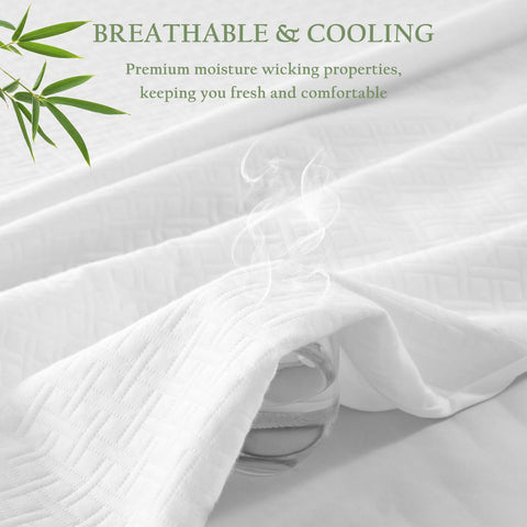 Luxe Linen fitted elastic all around for a snug mattress fit.