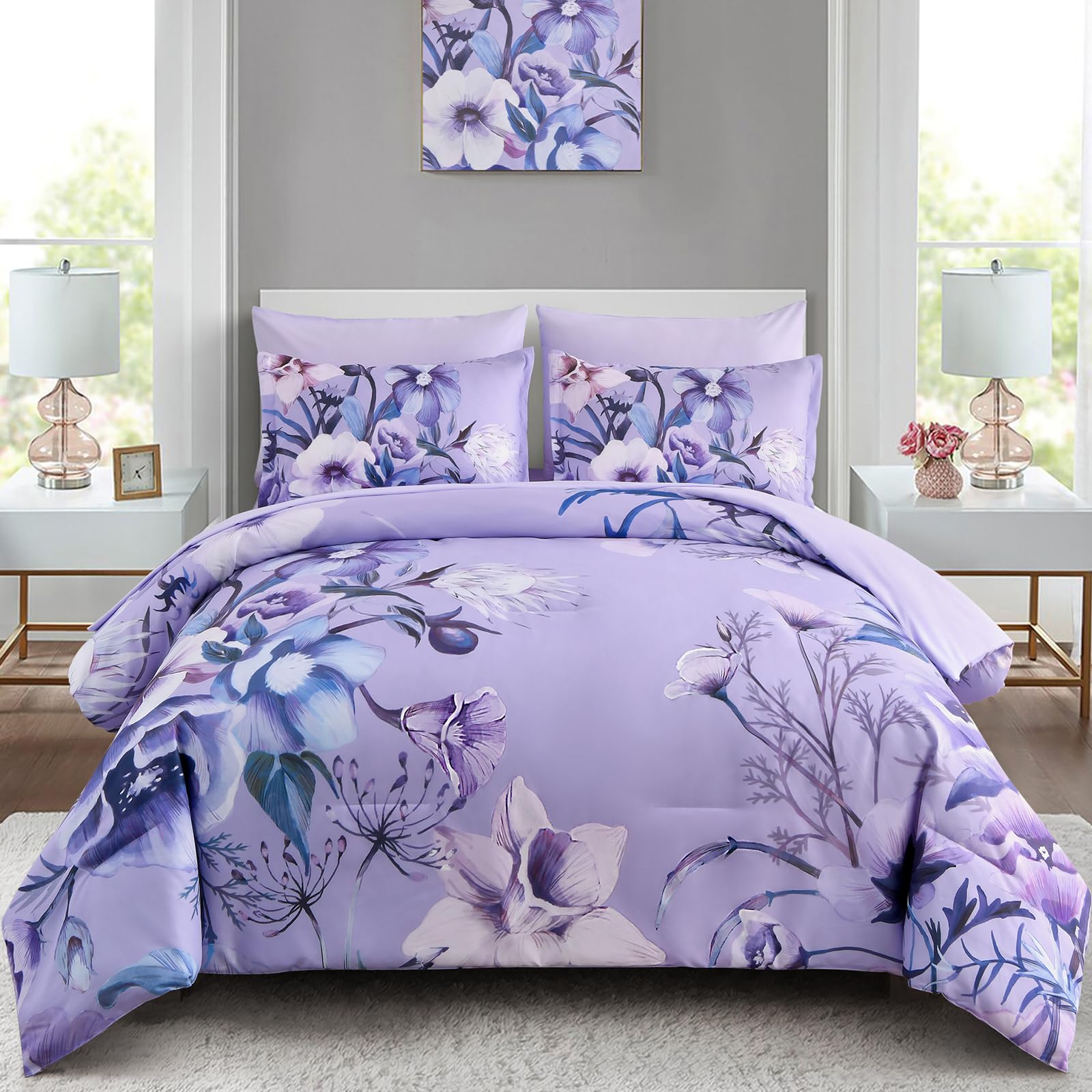 Luxudecor lavender floral comforter design for a soft, cozy bedroom ambiance.