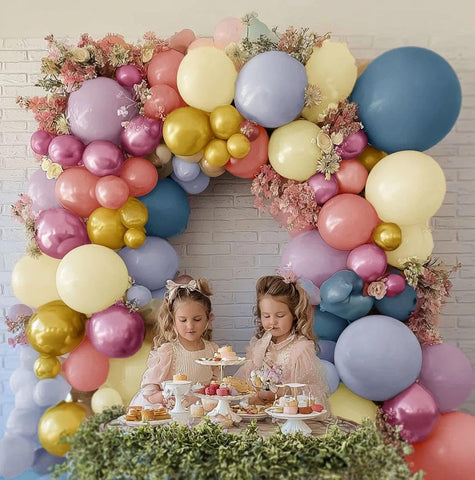 LUXURparty balloon strip tape helps build clean arches quickly