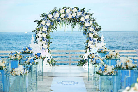 Lvydec garland as table centerpiece for timeless tablescapes.