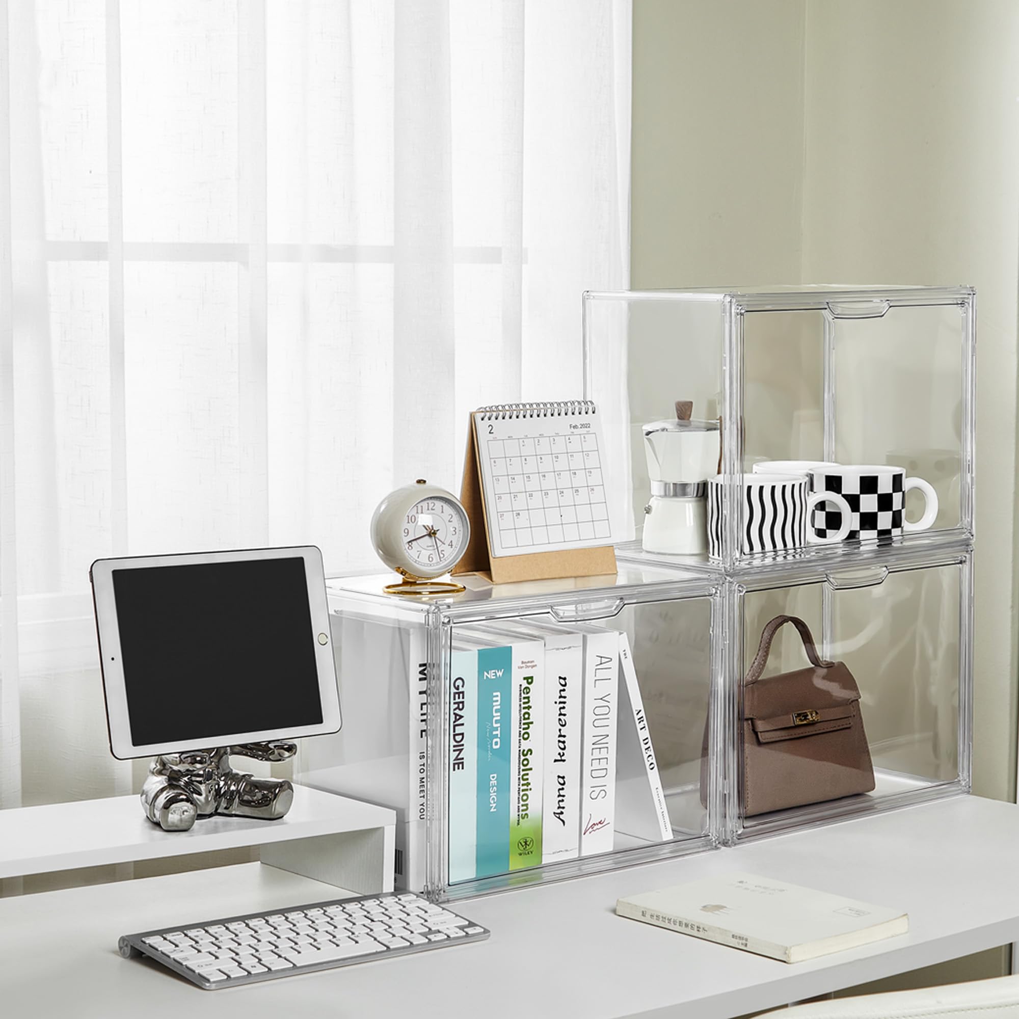LXLXXL side lid on display case for sealed storage.
