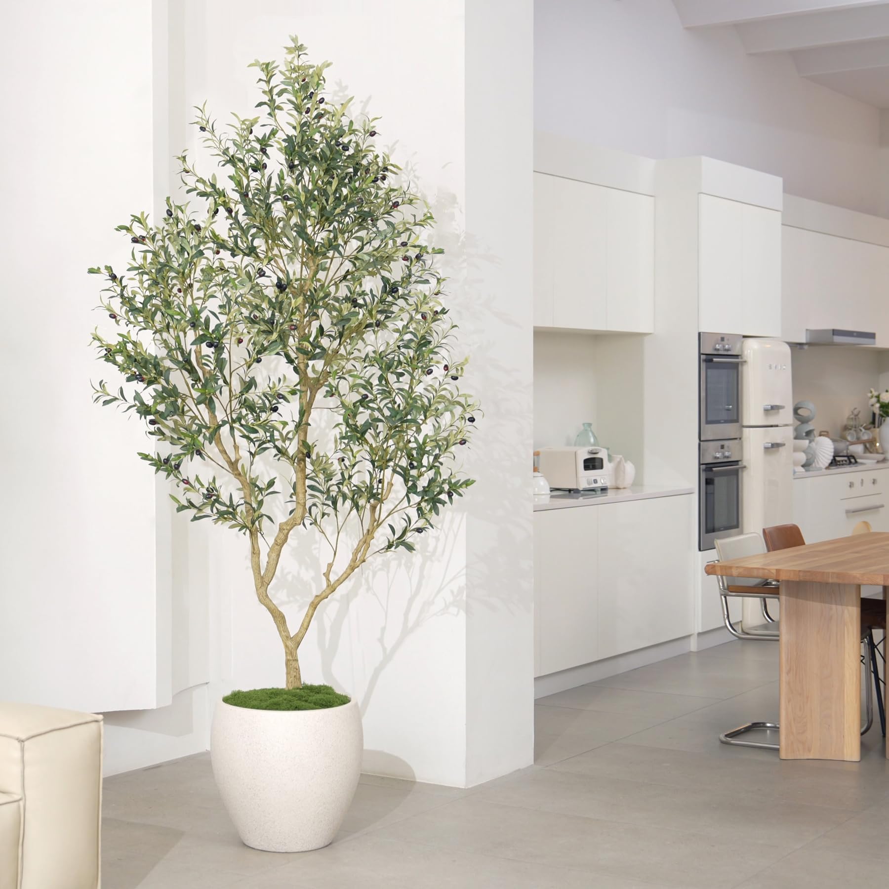 LYERSE silk leaves are dust-cleanable for simple maintenance