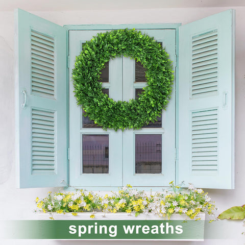 LZNPA boxwood wreath packed in a 21-inch box for smooth shipping