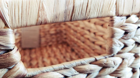 Stackable wicker baskets by M4DECOR optimizing shelf space