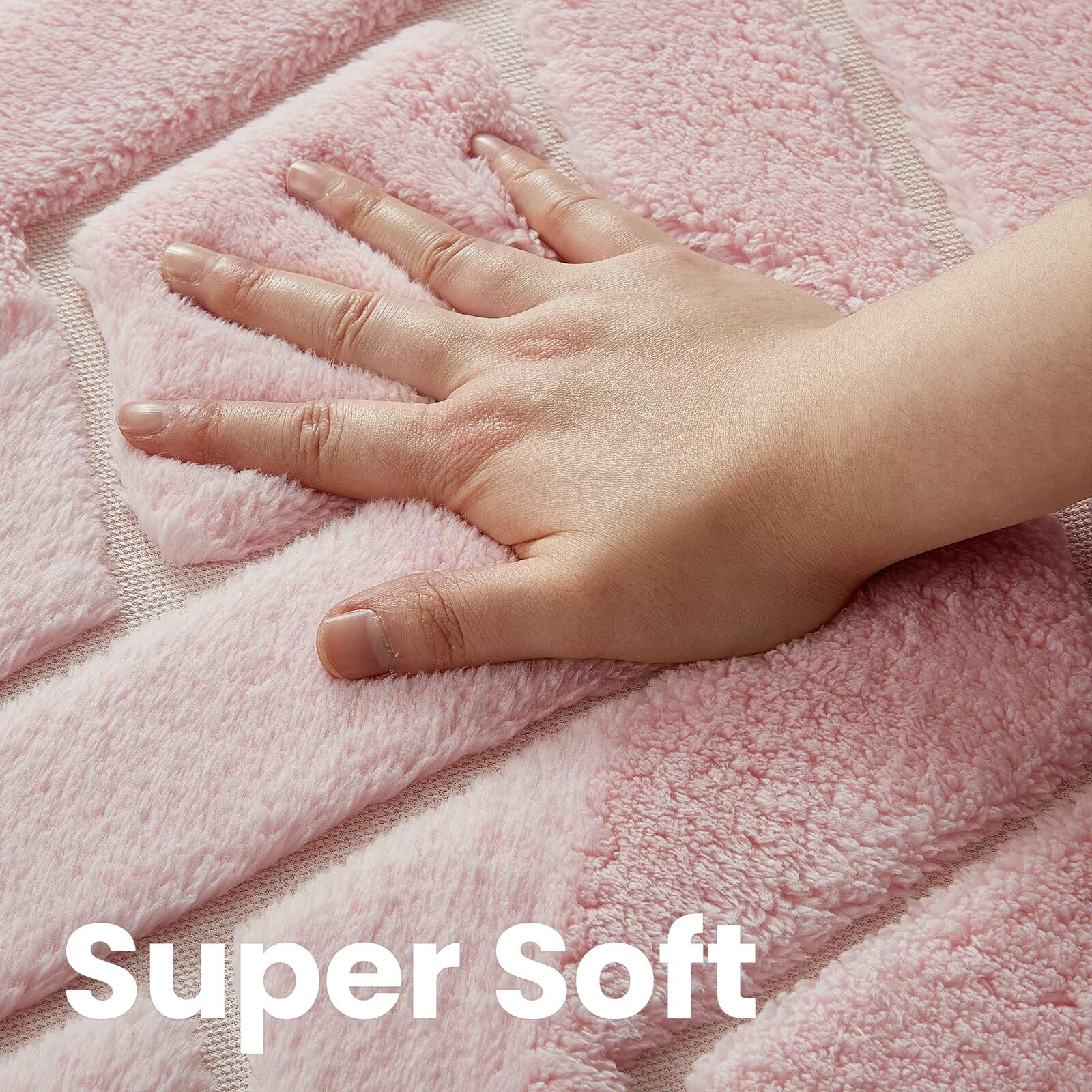 Macgace girls bedroom rug complements nursery decor.