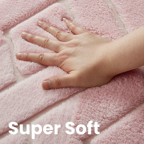 Macgace girls bedroom rug complements nursery decor.