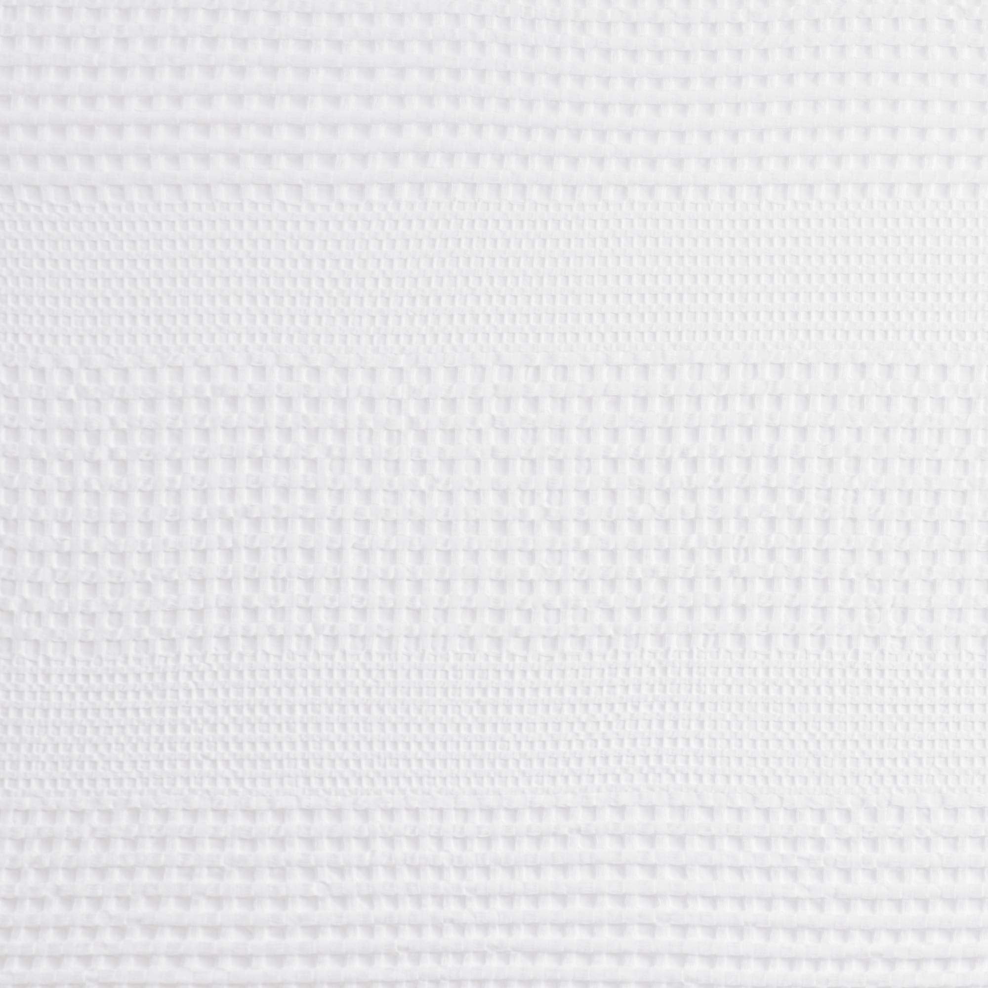 Madison Park Arlo machine-washable curtain for effortless care.