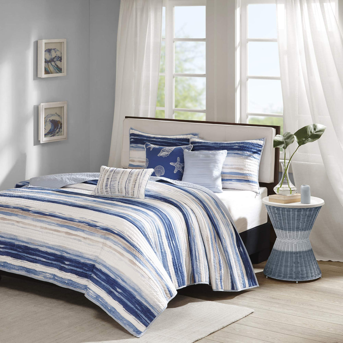 Madison Park Marina coverlet 104x94 offers lightweight warmth and coastal style.