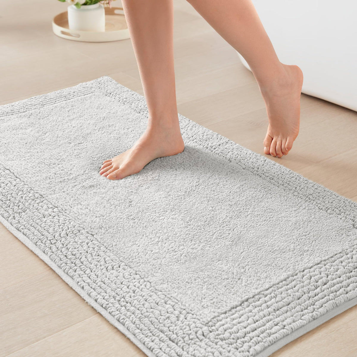 Madison Park Splendor plush top 3000gsm rug for luxurious softness
